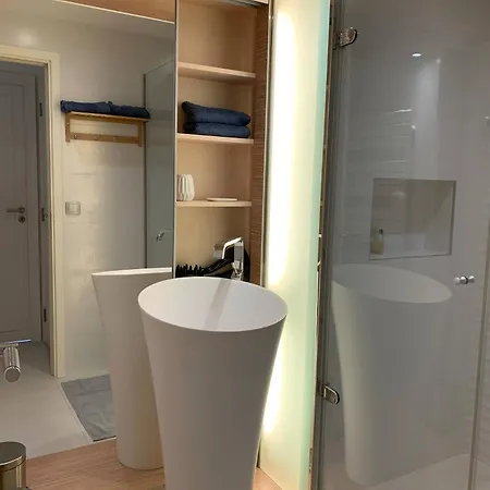 O Beatrice Croisette *